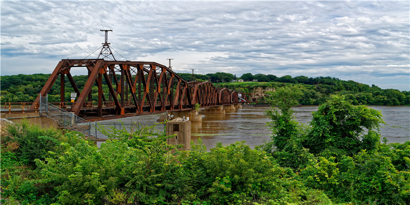 霸气的公司名字两个字(财务公司名字起名大全)