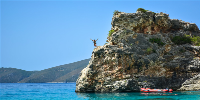 92男猴和92女猴相配吗(92男猴92女猴婚配好吗)