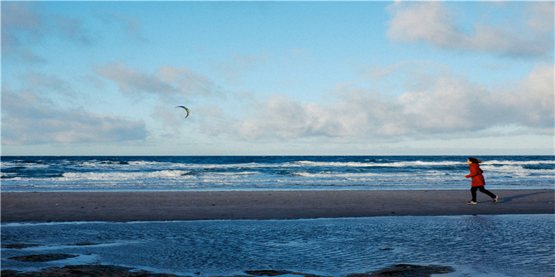 35岁后事业好转的手相(注定半生苦命的女人手相)