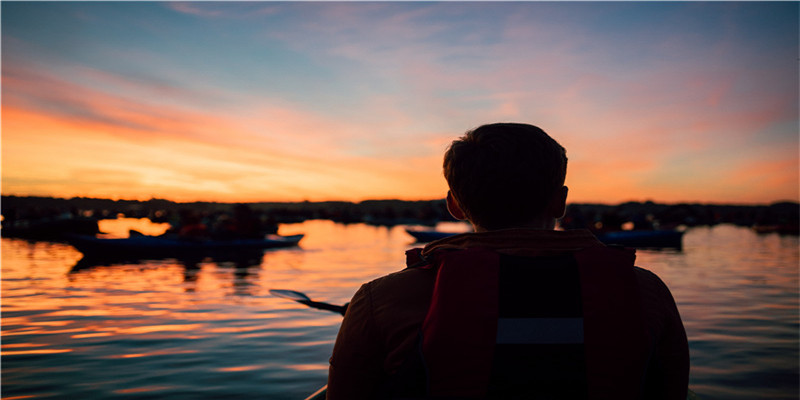 眉心有痣的女人好不好(痣相有很多讲究)