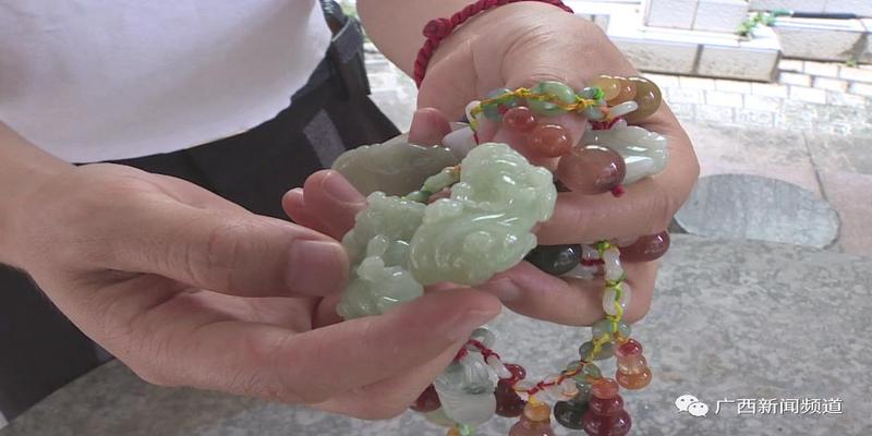 本命年算卦好不好(南宁一女子花近10万元钱买助运饰品)