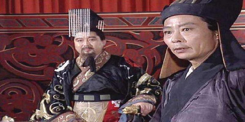 费祎遇刺身亡后，后主刘禅采取的措施耐人寻味？