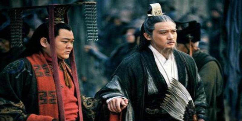 费祎遇刺身亡后，后主刘禅采取的措施耐人寻味？