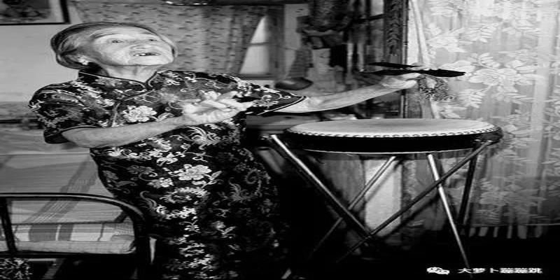 刘银河木板大鼓罗成算卦曲艺种类介绍