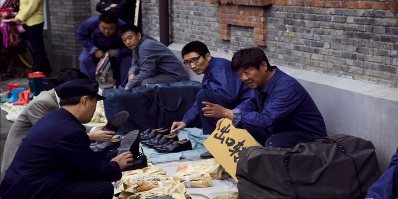 安阳石老四算卦(那些摆摊起家的富豪们)