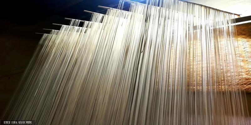 臊子面原来是“蛟龙面”,由蛟龙肉烹饪而成!你还敢吃吗?