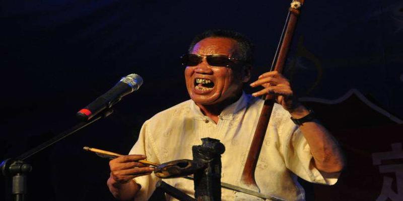 郭永章的坠子书罗成算卦全集大家是否还记得这位民间坠子大师郭永章