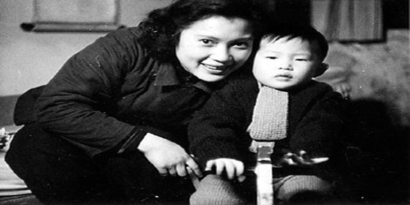 秦怡的女儿和她关系不好母女之间甚至有几十年都不怎么联系丈夫和儿子