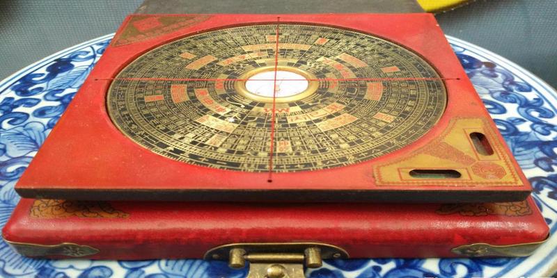 罗盘定向的使用方法图解学风水先要懂罗盘