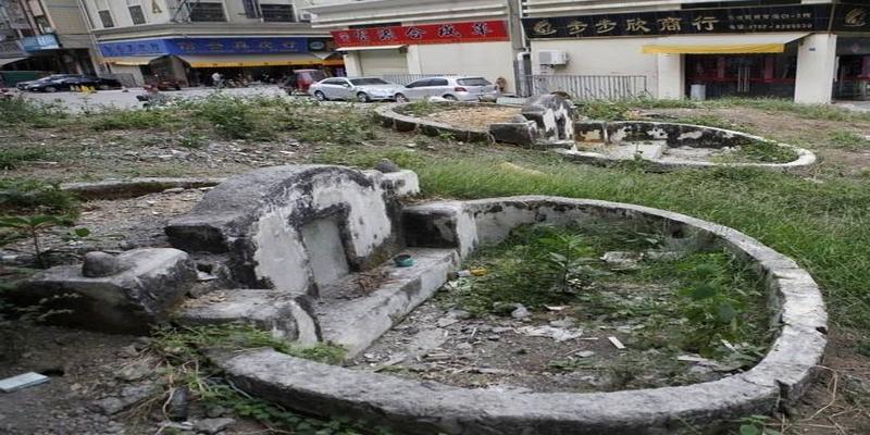 农村老话"屋后水门前坟,家败人亡子不归"真的有那么玄乎吗?