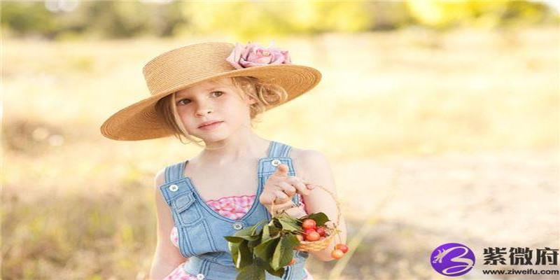 起名小名女孩五行属火的女孩小名