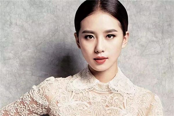 孔雀眼面相的解析孔雀眼面相的名人