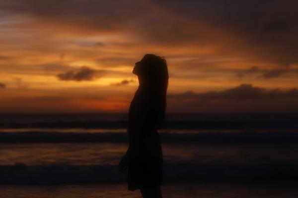 爱情失望感悟的句子伤感,关于爱情伤感的句子 - 天华易学