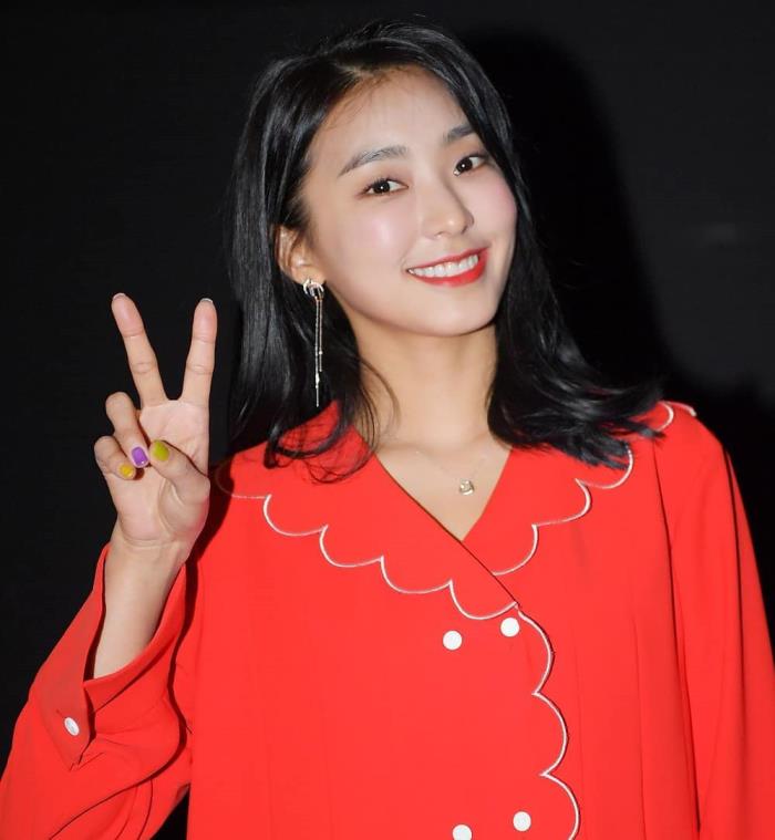 韩国女子团体sistar解散后,该团体的成员paula在2017年传出了了好消息