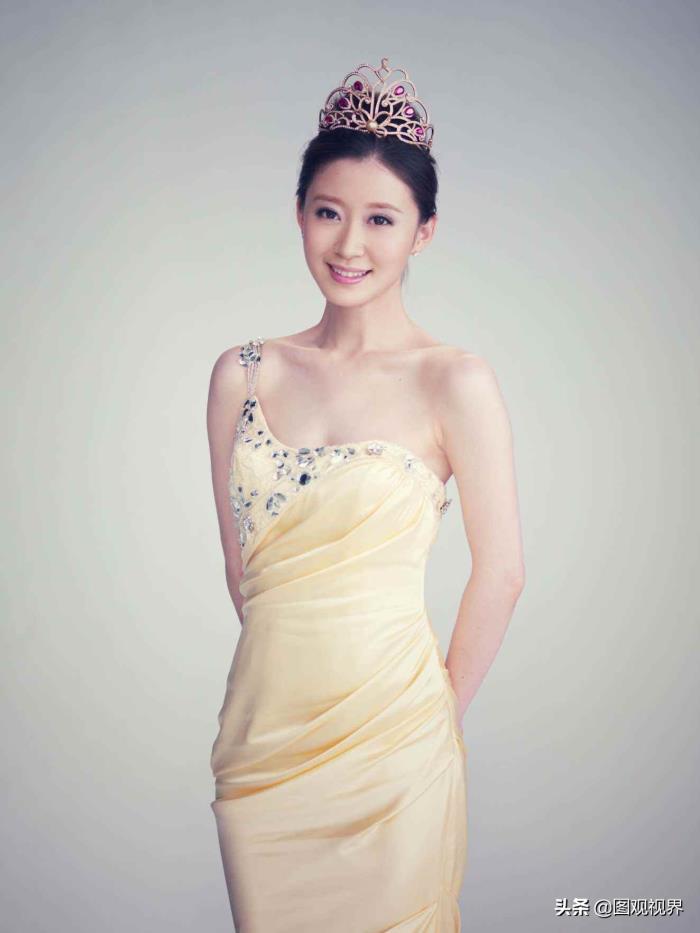 凤凰卫视女主持人(凤凰卫视美女主持人) - 天华易学