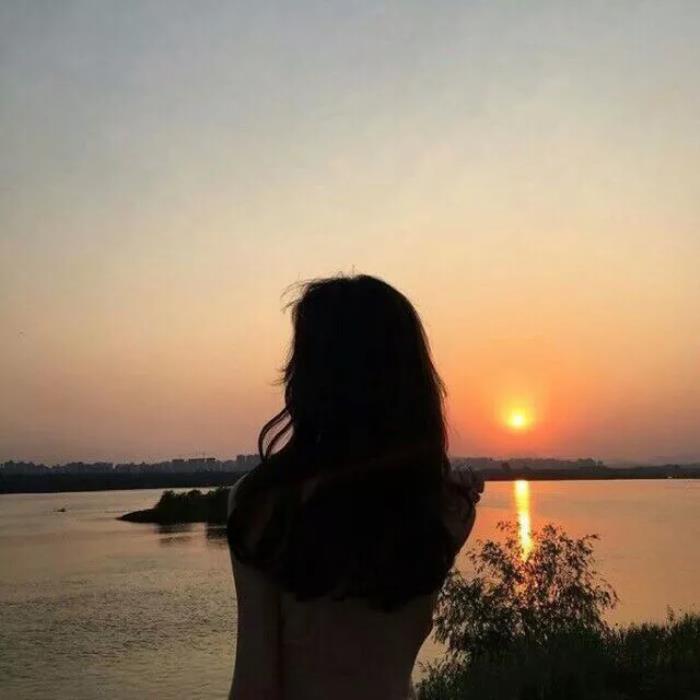 孤独的头像(手机微信头像背影头像) - 天华易学