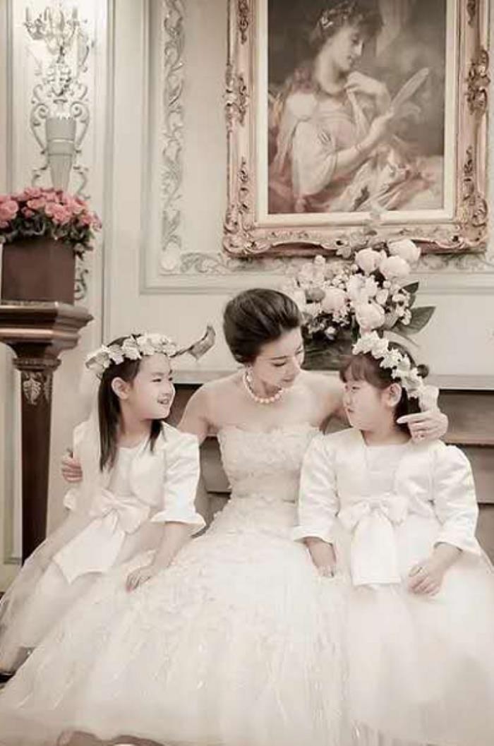 郭晶晶婚礼照片(郭晶晶婚礼排场堪比公主) - 天华易学