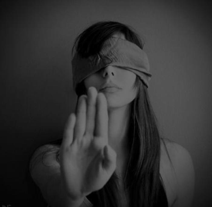 黑夜总想哭一个人太孤独(一个人深夜孤独的心情说说) - 天华易学